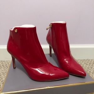 sid pointy toe bootie